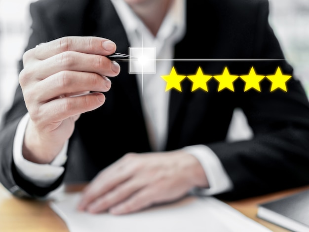 Collage del concepto de experiencia del cliente
