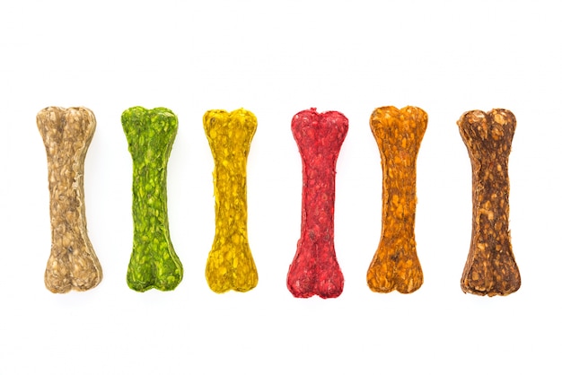 Coloridas galletas para perros con forma de hueso