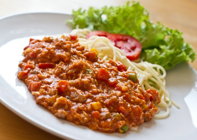 Foto gratuita comida de alimentos de color amarillo rojo italiano