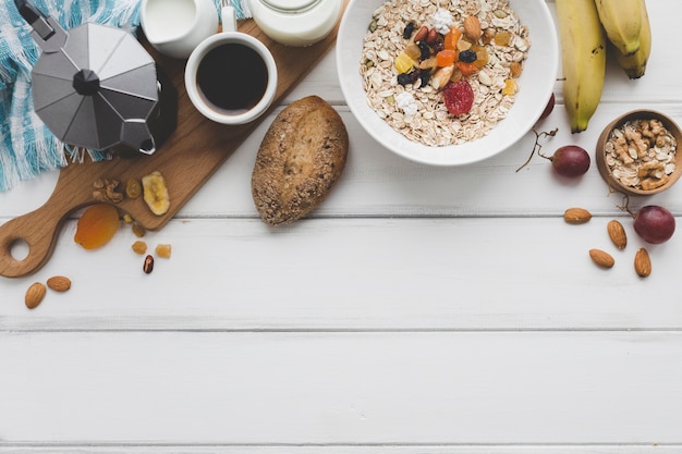 Foto gratuita comida apetecible para el desayuno