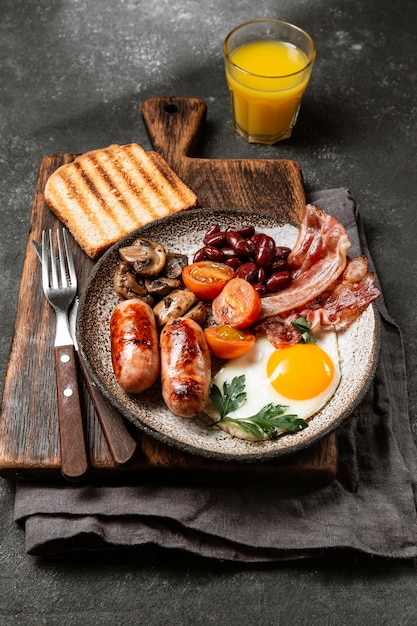 Composición de comida de desayuno sabroso