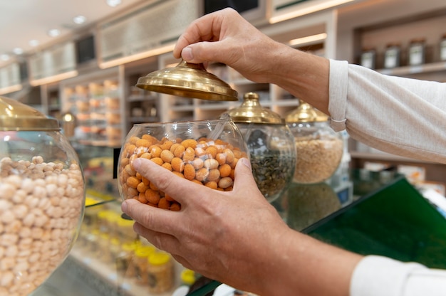 Foto gratuita composición del concepto de comercio justo