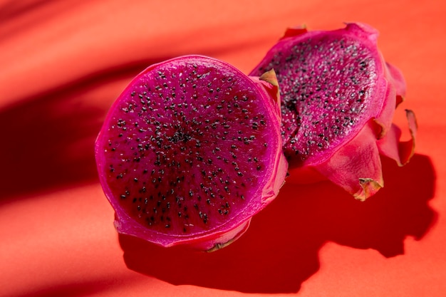 Composición de deliciosa fruta exótica del dragón.