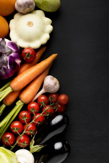 Composición de deliciosas verduras frescas.