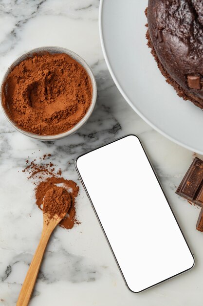 Composición de delicioso pastel de chocolate