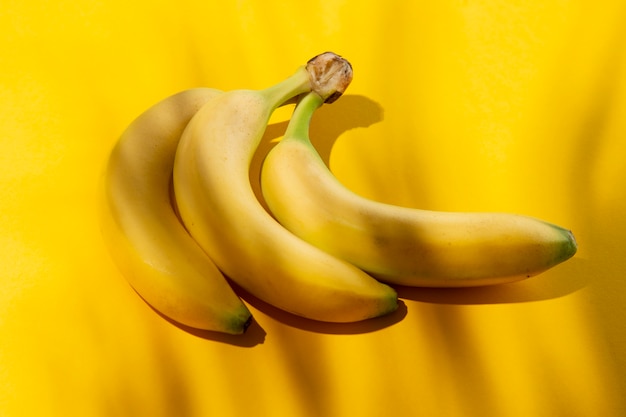 Composición de deliciosos plátanos exóticos.