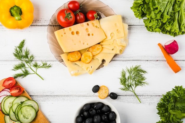 Composición flat lay de verduras sanas