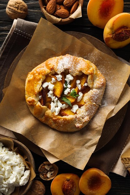 Composición de galette de frutas para la vista superior del concepto de comida sabrosa