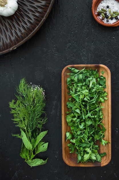 Composición moderna de cocina con ingredientes sanos