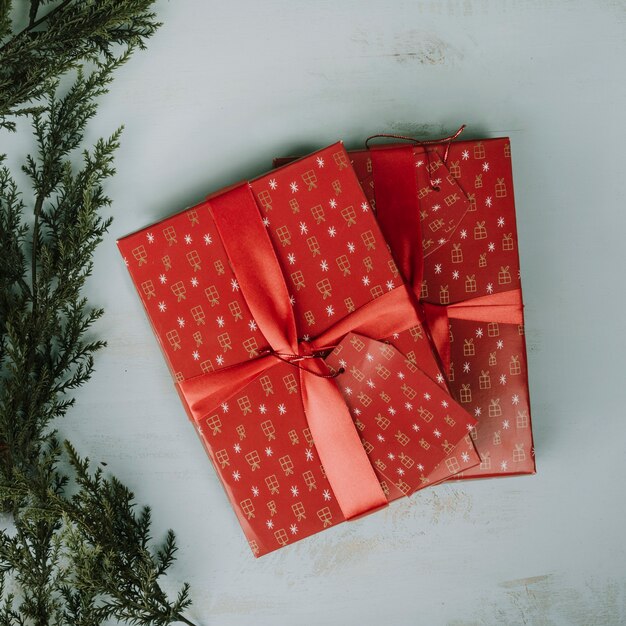 Composición de navidad con dos regalos