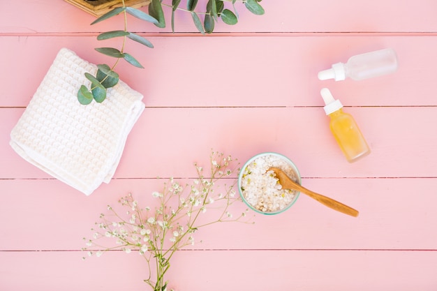 Composición de objetos de baño o spa