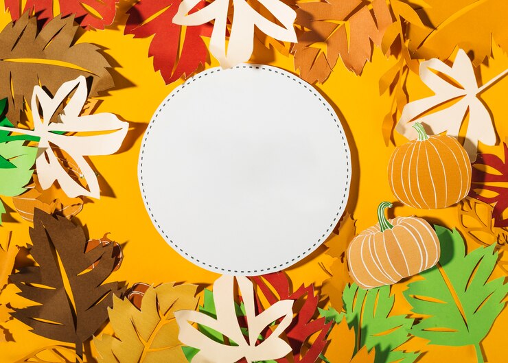 Foto gratuito composición de papel de otoño