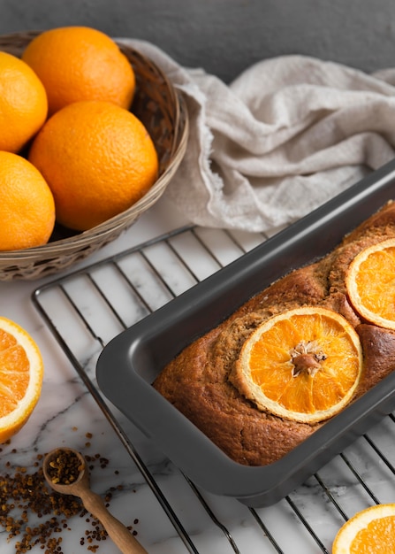 Foto gratuita composición de receta saludable con naranjas.