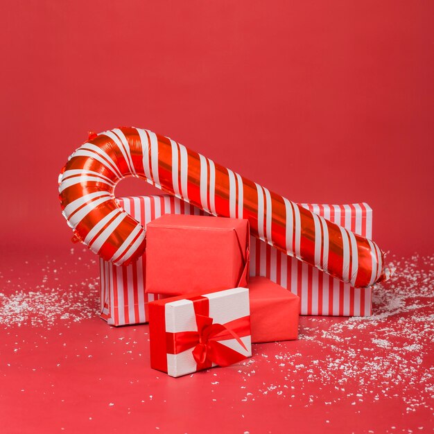 Composición de regalos y regalos de navidad
