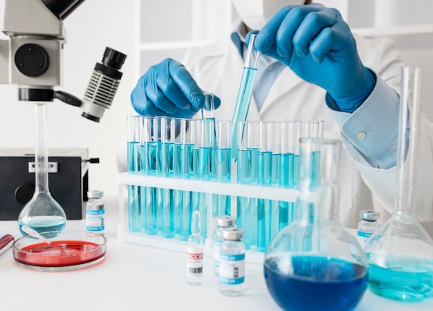 Composición de la vacuna contra el coronavirus en el laboratorio