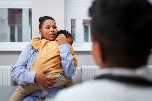 Foto gratuita concepto de atención médica en la clínica