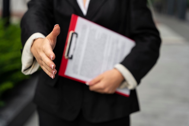 Concepto de banner de mujer de negocios con espacio de copia