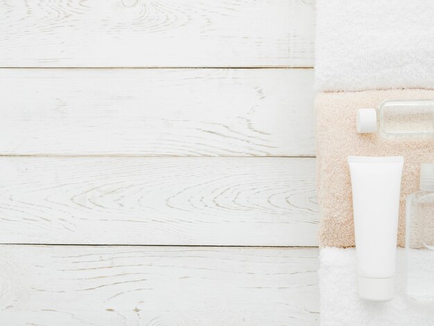 Concepto de baño vista superior con espacio de copia