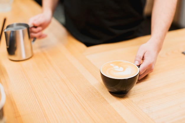 Concepto de bar con café