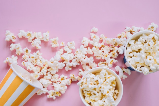 Concepto de cine con palomitas