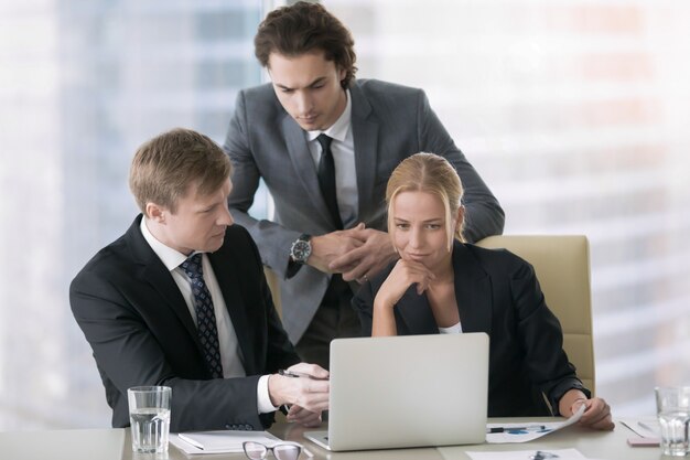 Concepto de colaboración y trabajo en equipo.