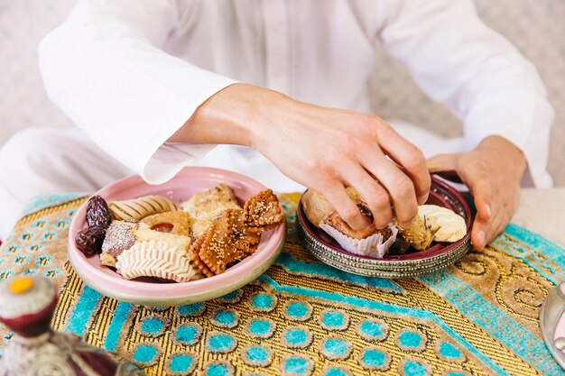 Concepto de comida en restaurante arabe