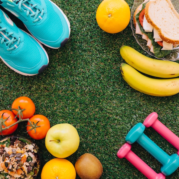 Concepto de comida sana y entrenamiento