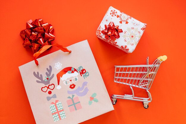 Concepto de compras de navidad con bolsa