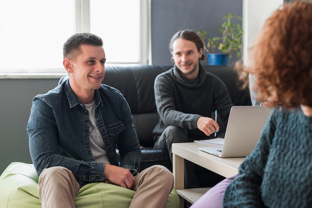 Concepto de comunidad con grupo de gente