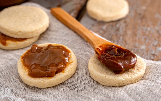 Concepto de deliciosas galletas alfajores