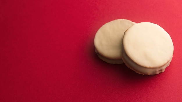 Concepto de deliciosos alfajores con espacio de copia