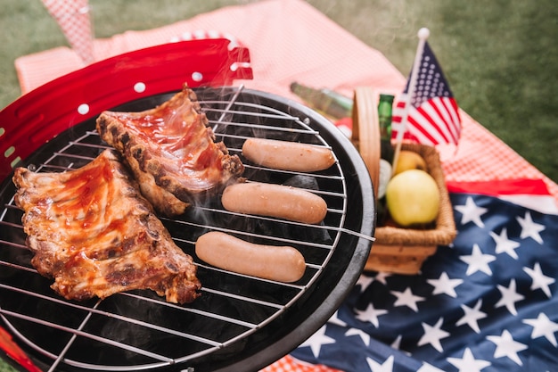 Concepto para el día de la independencia de los eeuu con barbacoa