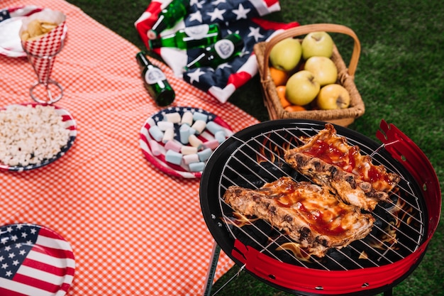 Concepto para el día de la independencia de los eeuu con barbacoa