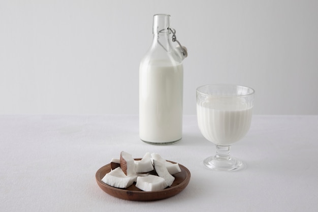 Concepto del día de la leche con coco.