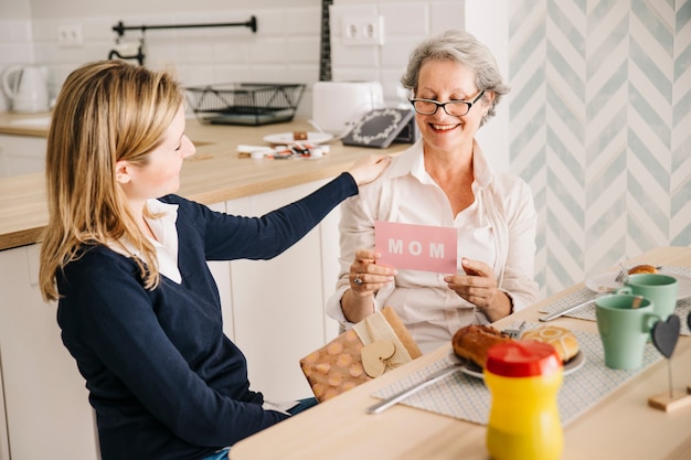 Concepto para el día de la madre con desayuno