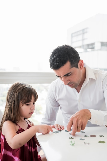 Concepto del día del padre con familia feliz