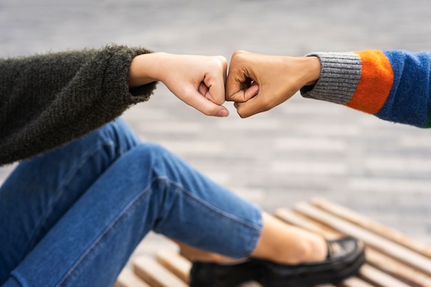 Foto gratuita concepto de distancia social al aire libre