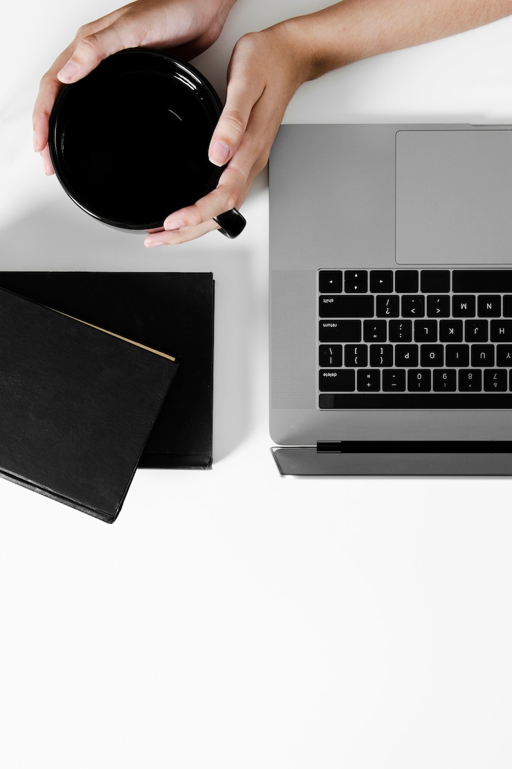 Foto gratuito concepto de escritorio plano con espacio de copia