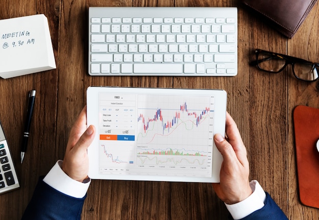 Foto gratuita concepto de gráfico de gráfico de comercio de forex