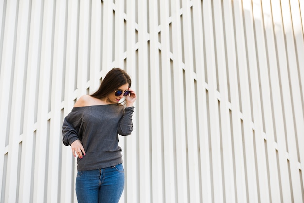 Foto gratuita concepto de lifestyle de chica adolescente