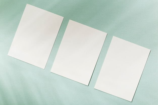 Concepto de papelería tarjetas en blanco