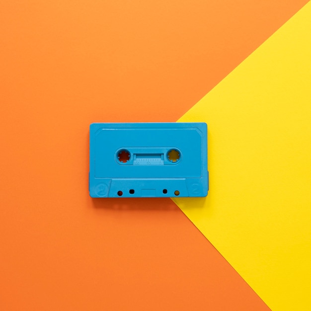 Foto gratuita concepto de radio con cassette antiguo