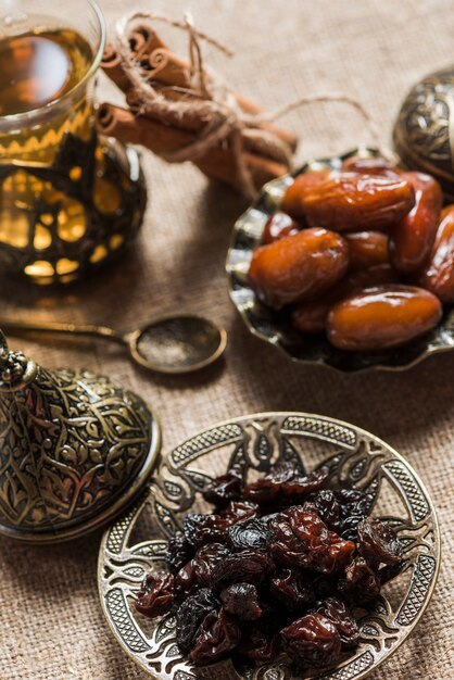 Concepto de ramadan con comida