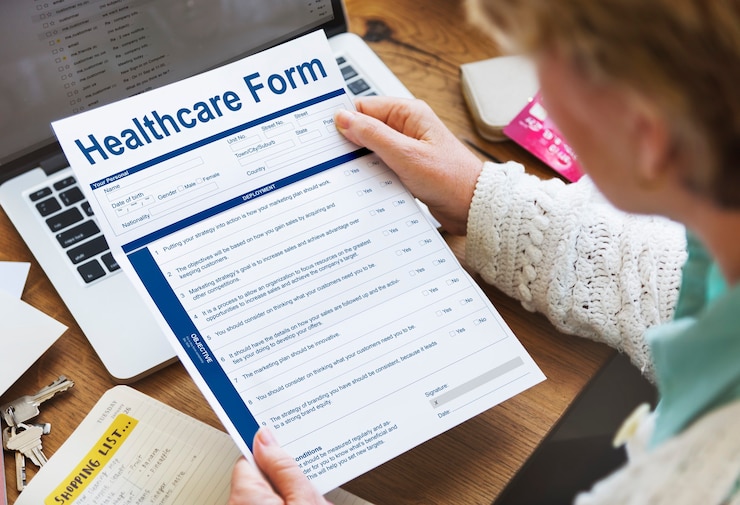 Foto gratuito concepto de solicitud de seguro de formulario de salud