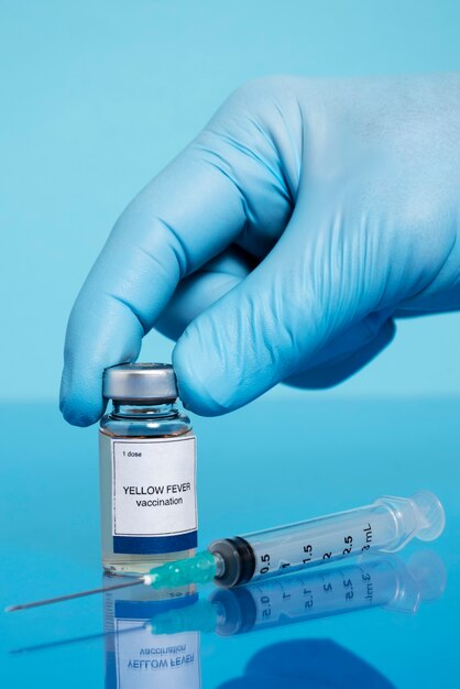 Concepto de vacuna contra la fiebre amarilla