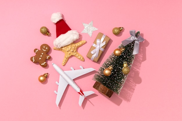 Concepto de viaje navideño con avión