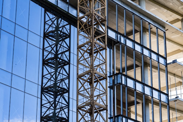 Construcción de edificios de arquitectura moderna