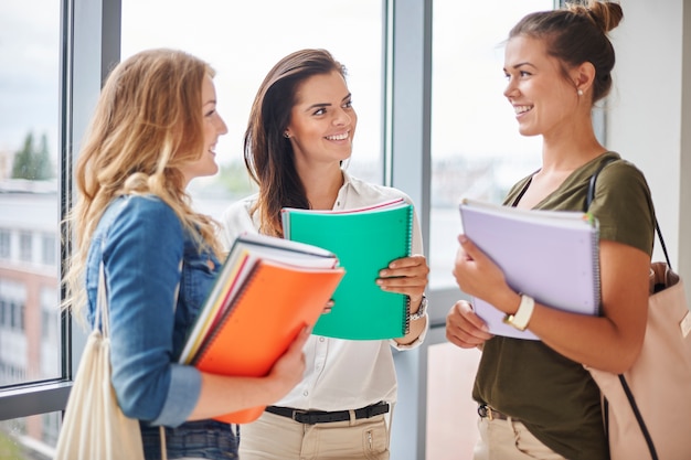 Construyendo nuestra amistad en el campus