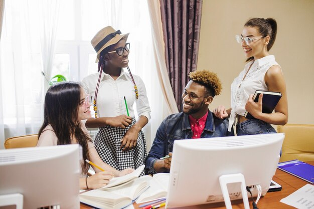 Contenido de los estudiantes de comunicación y trabajo