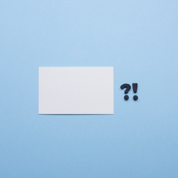 Foto gratuito copie espacio vacío tarjetas de visita y signos de puntuación